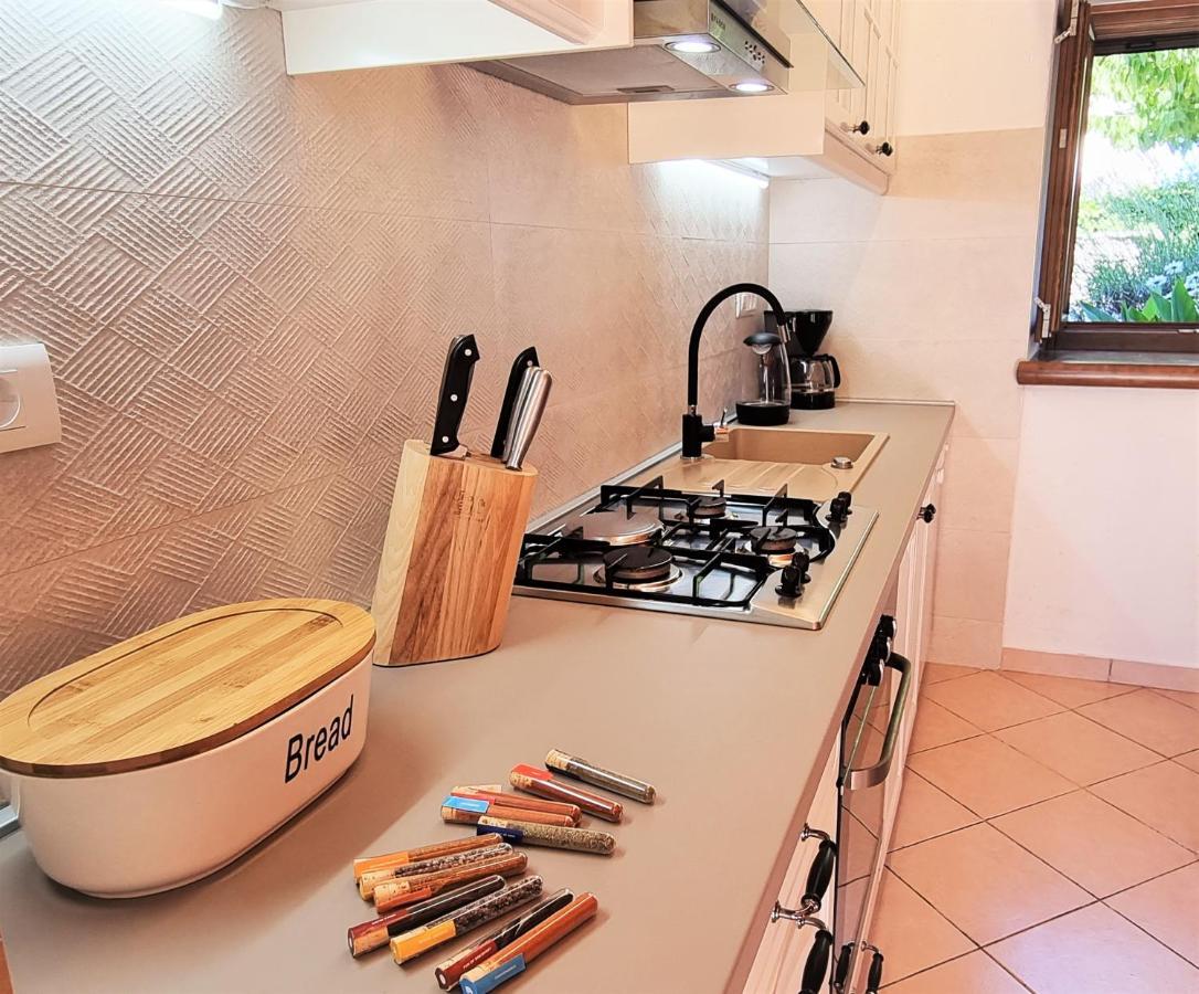 Stonehouse Ana With Jacuzzi Rovinj-Krmed Βίλα Εξωτερικό φωτογραφία