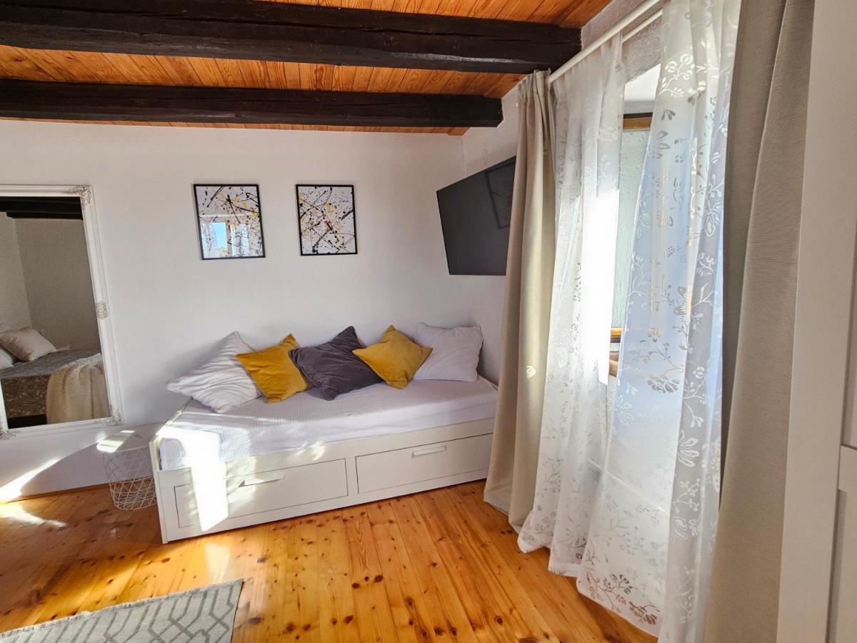Stonehouse Ana With Jacuzzi Rovinj-Krmed Βίλα Εξωτερικό φωτογραφία
