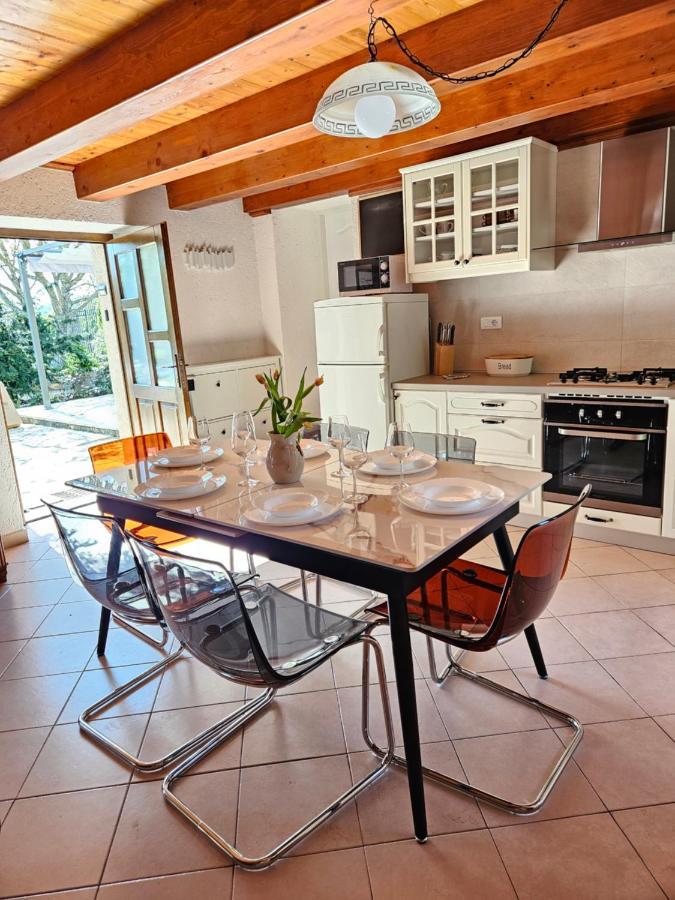 Stonehouse Ana With Jacuzzi Rovinj-Krmed Βίλα Εξωτερικό φωτογραφία
