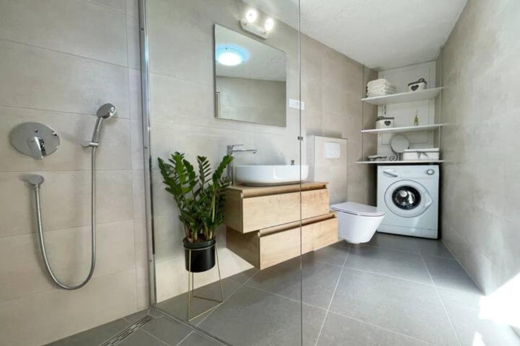 Stonehouse Ana With Jacuzzi Rovinj-Krmed Βίλα Εξωτερικό φωτογραφία